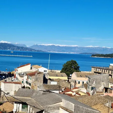 Seascape Elegant Apartment *